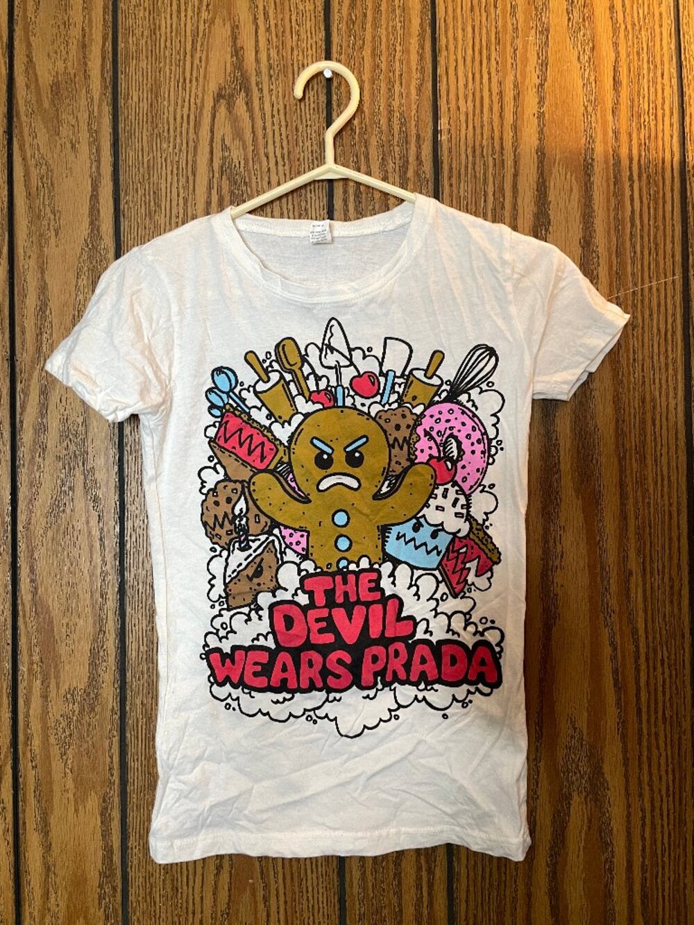 The Devil Wears Prada Gingerbread Man T-Shirt Women's Small *Never Worn*